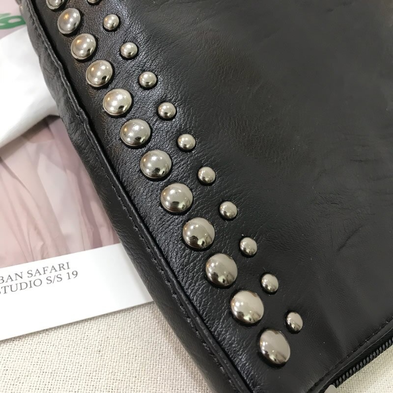 Women’s Rivet Decorated Casual Tote WB00132 (13)