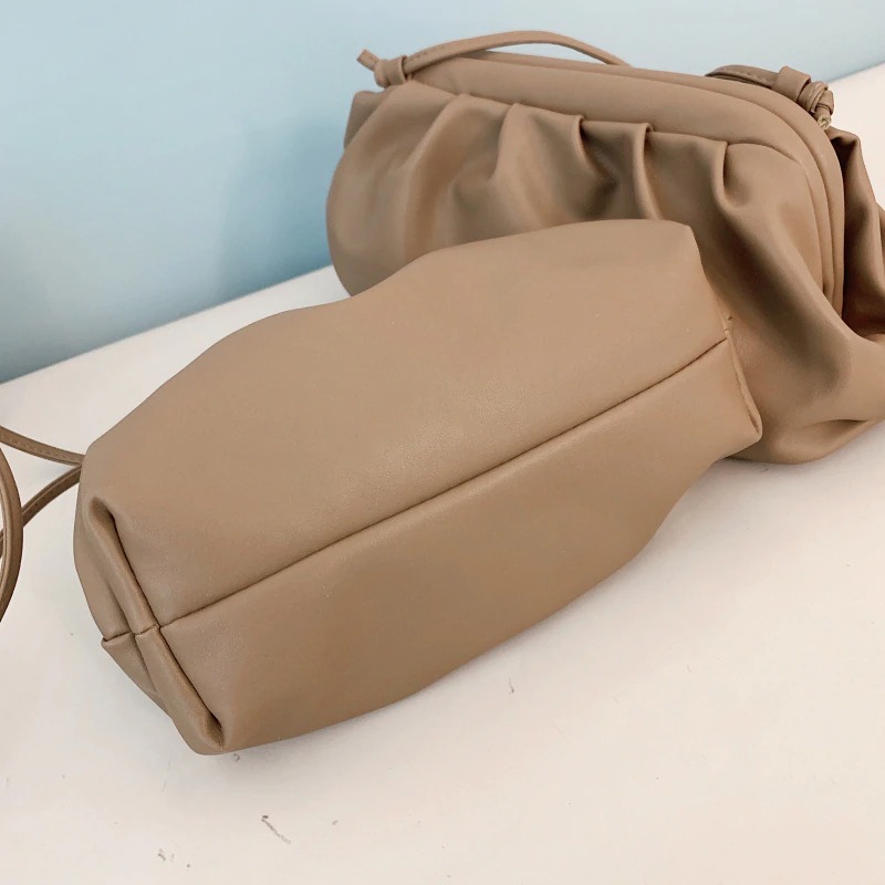 Women’s Simple Dumpling Clutch Bag WB00128 (16)